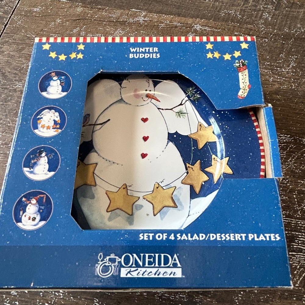 Oneida Winter Buddies Snowman Salad Dessert Plates Set of 4 Blue Red Ceramic